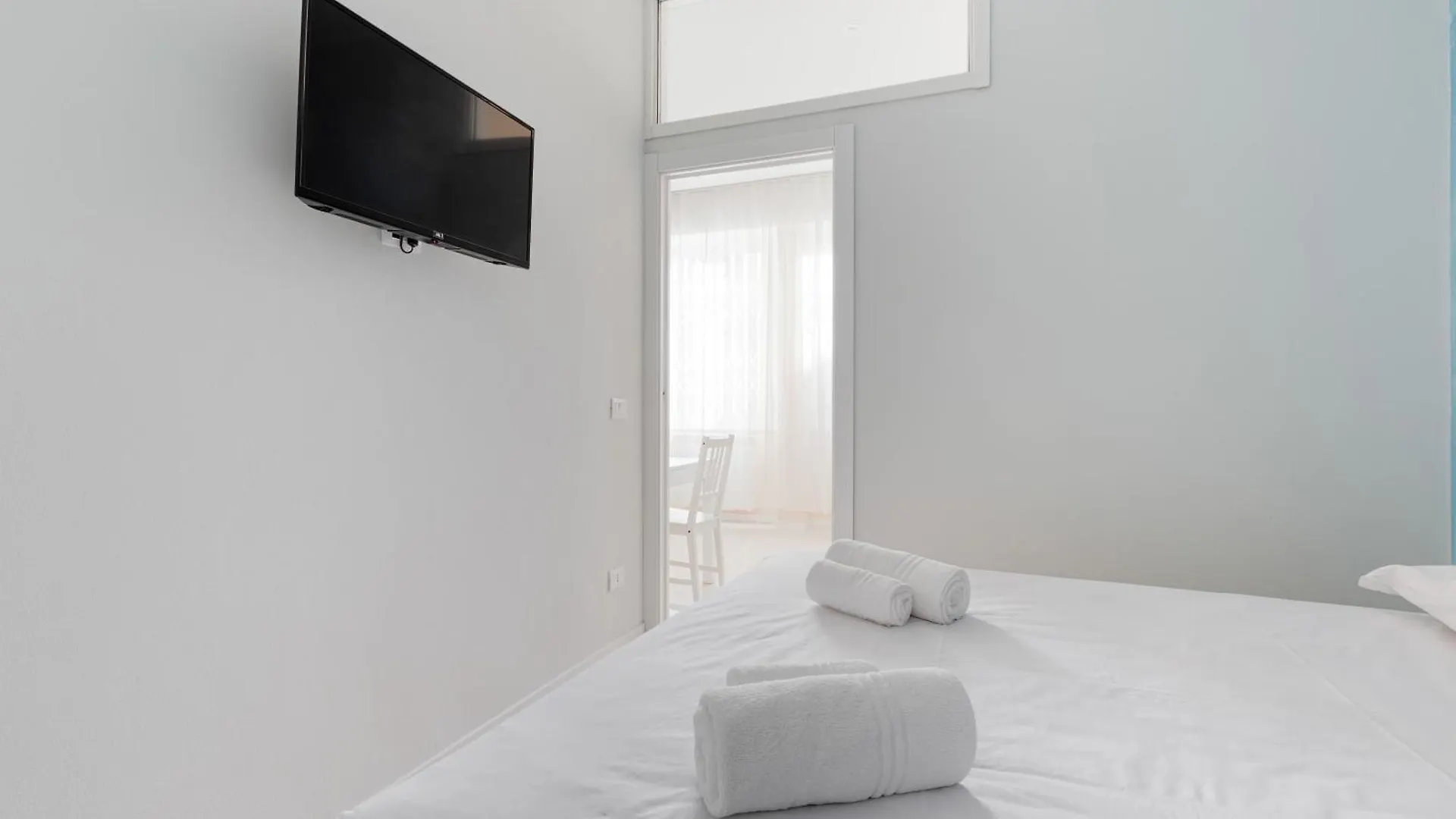 Guesthost - Mm1 Turro Cozy & Modern Apartment Milan 0*,  Italie