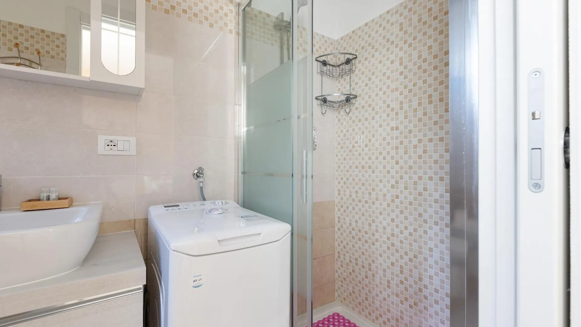 Guesthost - Mm1 Turro Cozy & Modern Apartment Milan 0*,