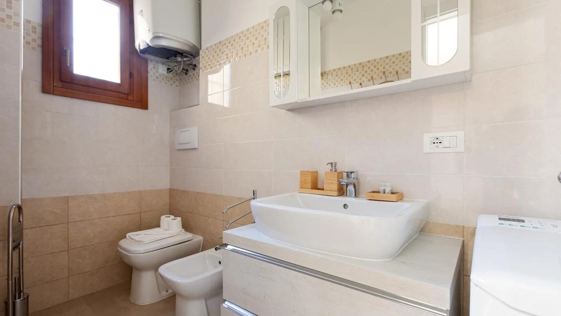 Guesthost - Mm1 Turro Cozy & Modern Apartment Milan